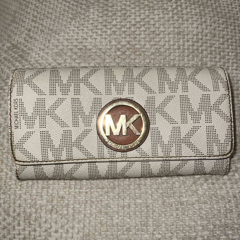 Michael Kors signature wallet purse
